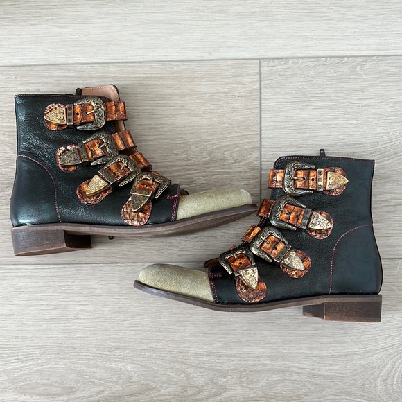 GIROTTI Stylish western statement leather suede Black and...